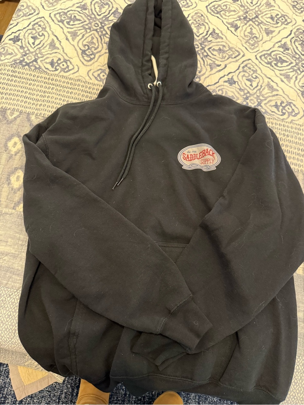 Black unisex Pullover Hoodie